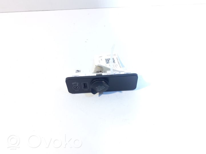 Jaguar XF Connecteur/prise USB CPLA19C166CB