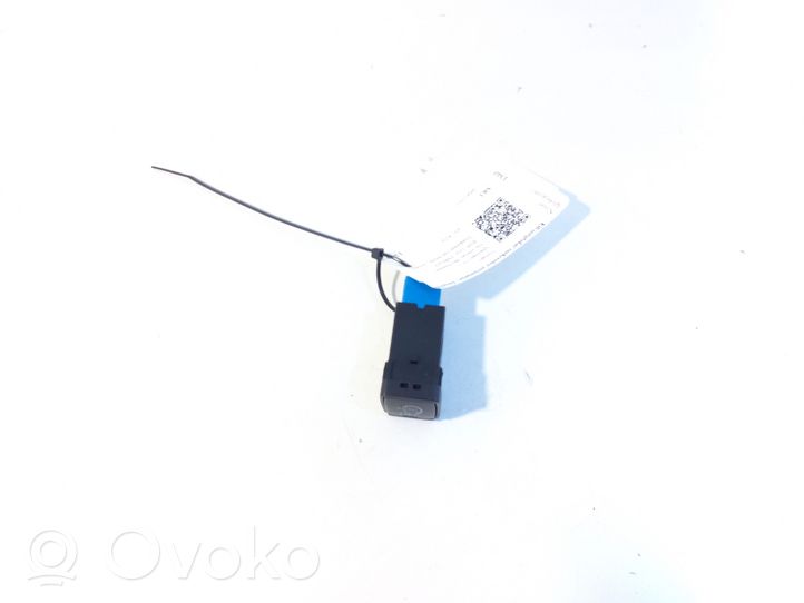 Nissan Qashqai Traction control (ASR) switch 08349A