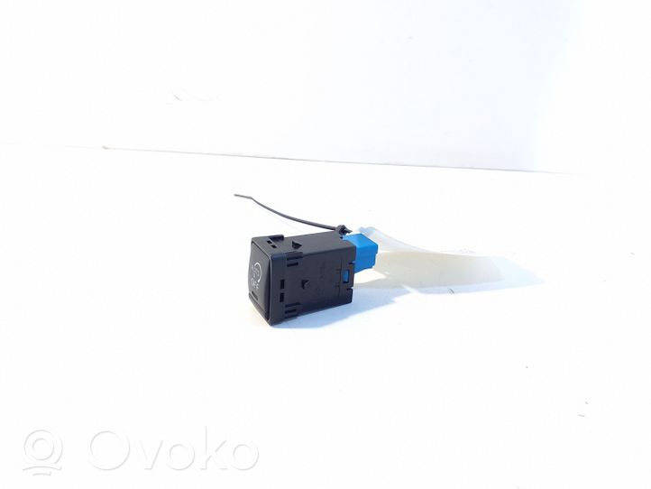 Nissan Qashqai Traction control (ASR) switch 08349A