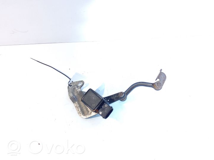 BMW 5 E60 E61 Niveausensor Leuchtweitenregulierung 1093697