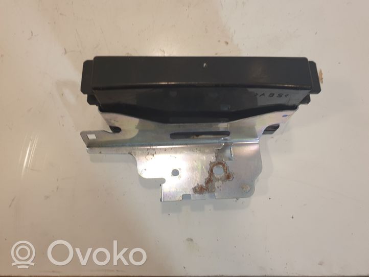 Subaru Outback Module confort 97RI010625