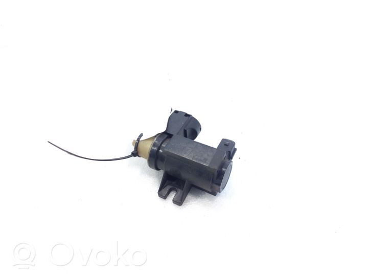 BMW 6 F06 Gran coupe Turbo solenoid valve 7626350