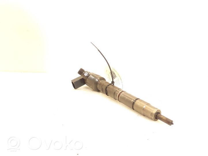 Volkswagen Golf VII Injecteur de carburant 04L130277G