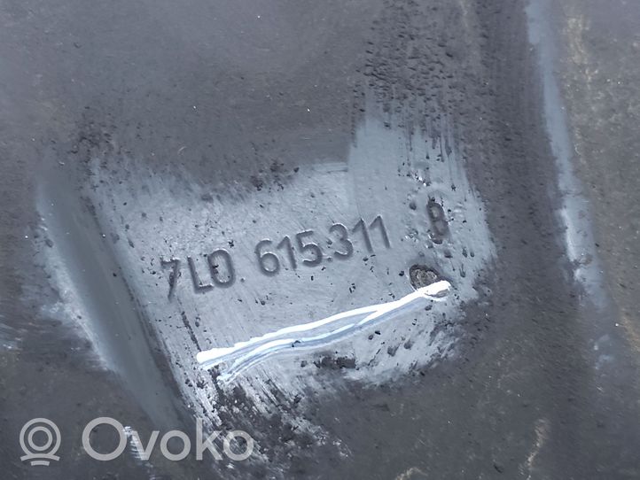 Audi Q7 4L Etujarrun jarrulevyn pölysuojalevy 7L0615311B