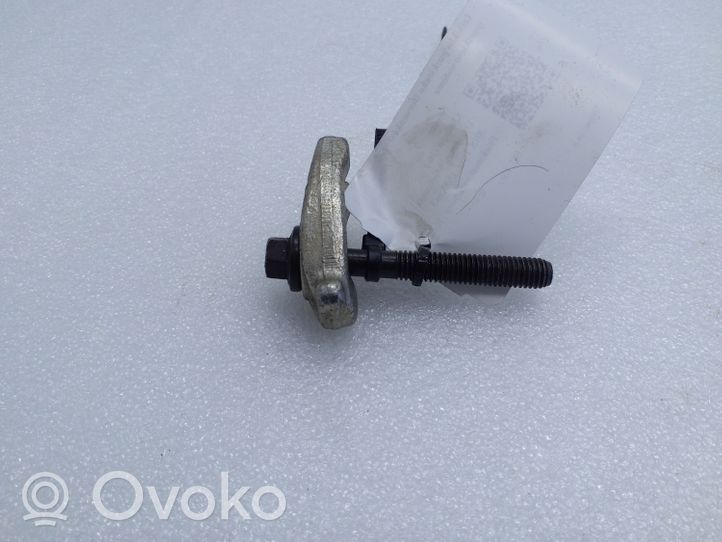 Nissan Qashqai Support de pince d'injecteur de carburant 