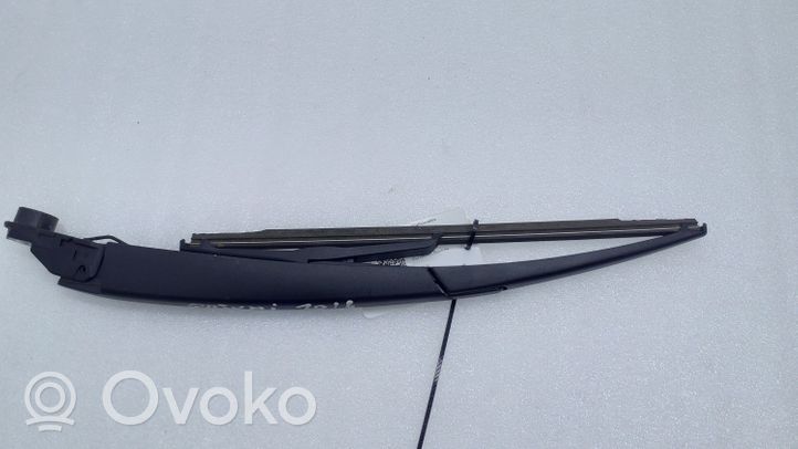 Nissan Qashqai Galinio stiklo valytuvas W000057536