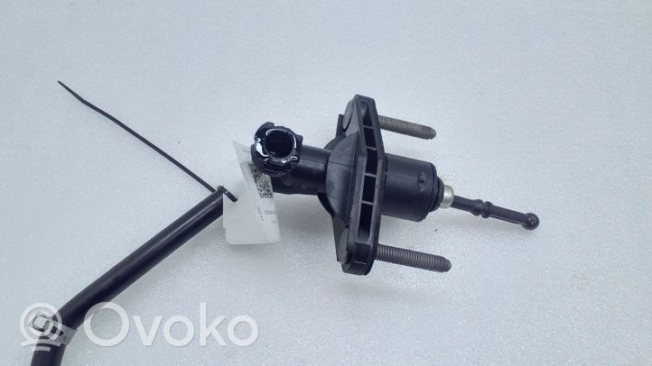 Suzuki SX4 S-Cross Główny cylinder sprzęgła KG156113