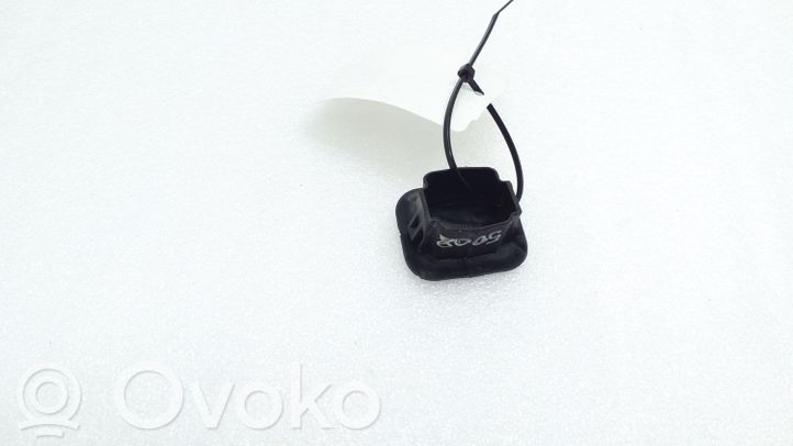 9673775677 Peugeot 5008 II Tailgate trim, 4.99 € | RRR 