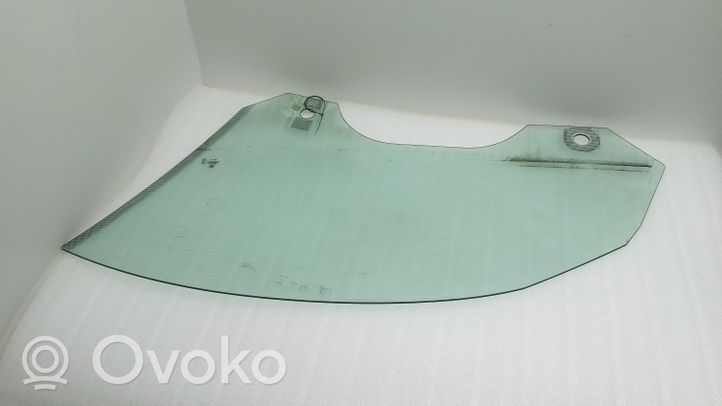 BMW Z4 E89 Front door window/glass (coupe) A011404