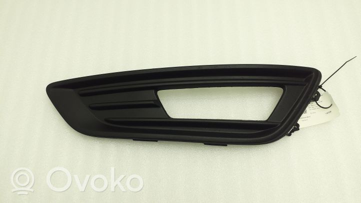 Ford Focus Priešrūkinio žibinto apdaila/ grotelės F1EB15A299A