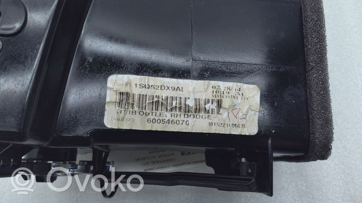 Dodge Grand Caravan Dysze / Kratki środkowego nawiewu deski rozdzielczej 1SQ52DX9AI