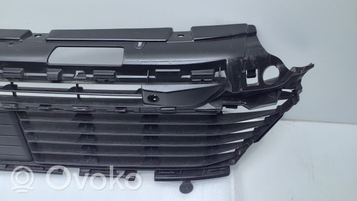 Peugeot 5008 II Kratka dolna zderzaka przedniego 9831392877