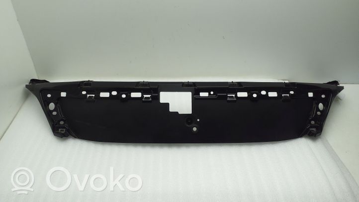 Peugeot 5008 II Rivestimento della parte inferiore del paraurti posteriore 9814783380