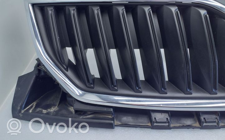 Skoda Fabia Mk3 (NJ) Grille calandre supérieure de pare-chocs avant 6V0853653