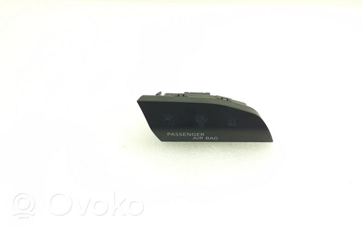 Nissan Micra K14 Other switches/knobs/shifts 61213S