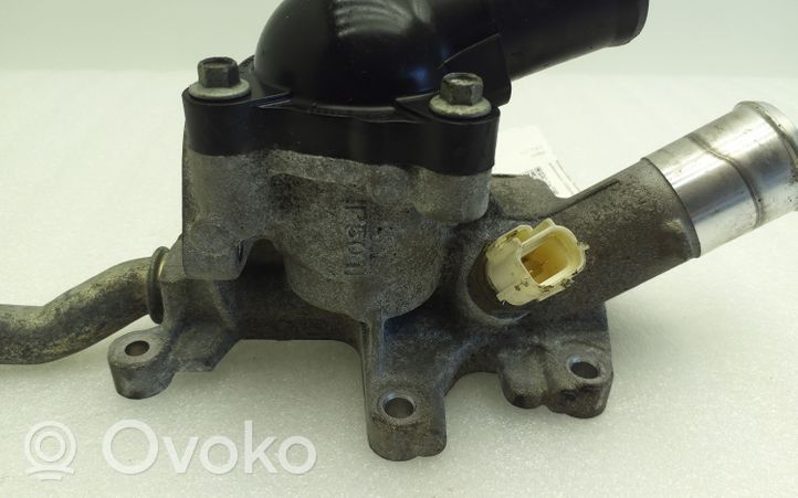 Mazda CX-3 Termostato/alloggiamento del termostato PE0115172