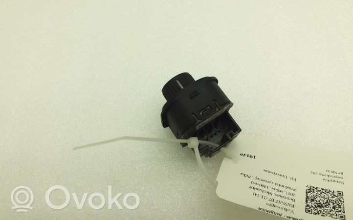 Volkswagen PASSAT B7 Wing mirror switch 1K0959565L