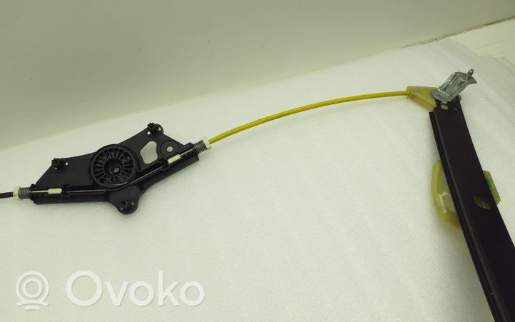 Audi A4 S4 B9 Mechanizm podnoszenia szyby przedniej bez silnika 8W0837462