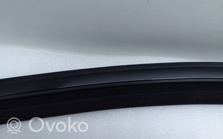 Porsche Cayenne (92A) Uszczelka drzwi przednich 7P0837432H