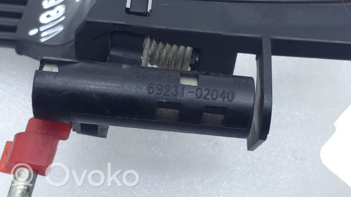 Pontiac Vibe Klamka/wspornik zewnętrzny drzwi przednich 6923102040