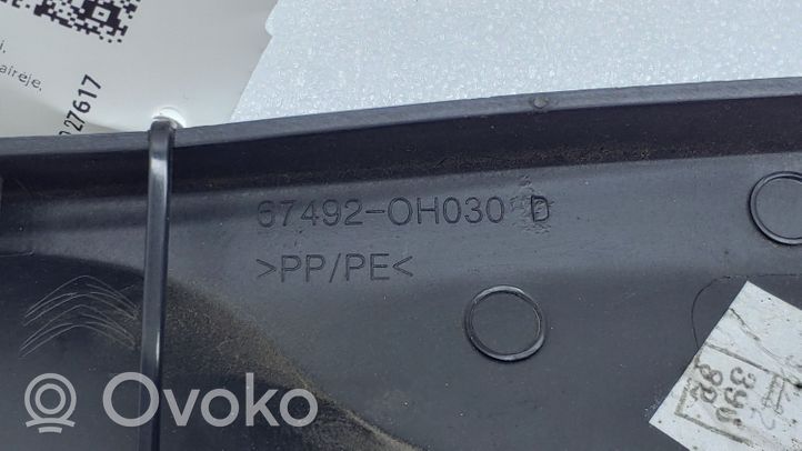 Toyota Aygo AB40 Inne części wnętrza samochodu 674920H030