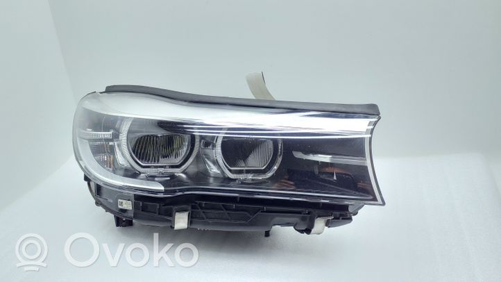 BMW 7 G11 G12 Lampa przednia 7483904