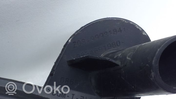 Citroen C4 III e-C4 Etupuskurin alempi jäähdytinsäleikkö 9834691980