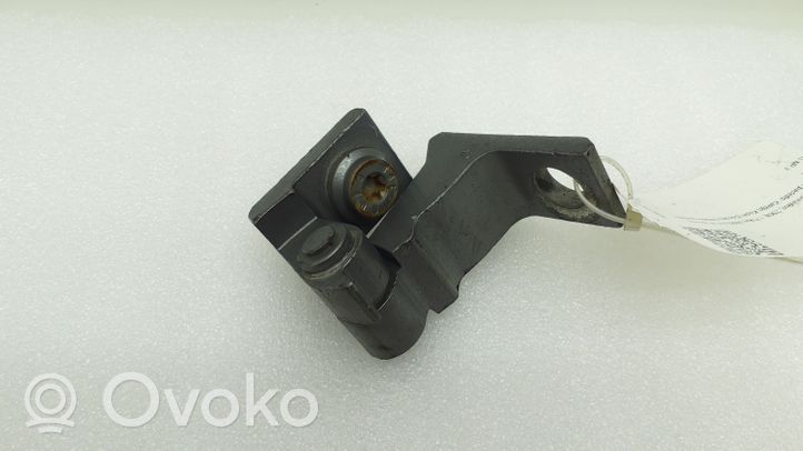 Audi A5 8T 8F Front door upper hinge 8K0831402A