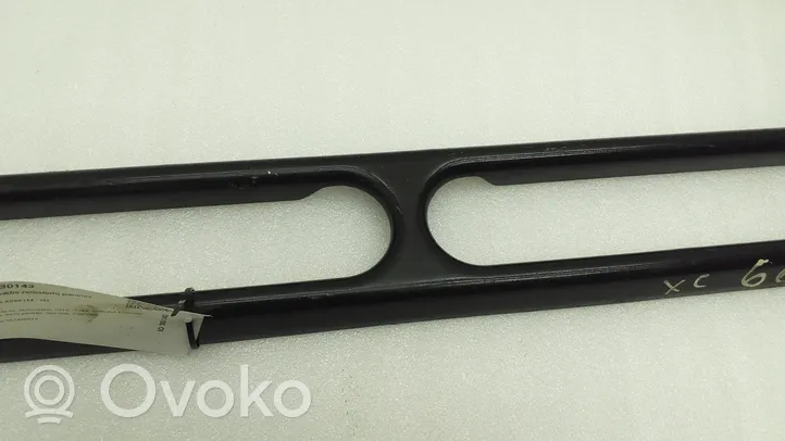 Volvo XC60 Panel mocowania chłodnicy 