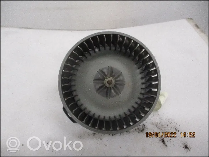 Toyota Corolla E120 E130 Salono oro mazgo plastikinis korpusas 871300F030