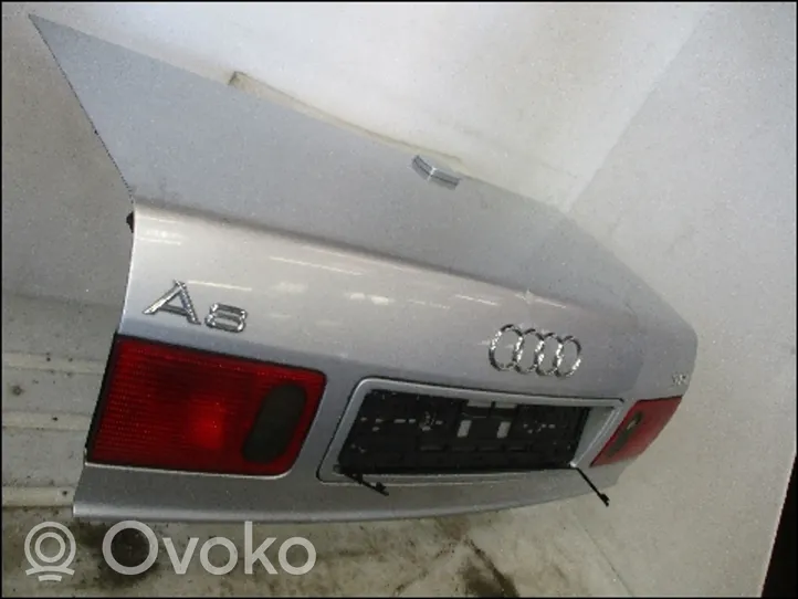 Audi A8 S8 D2 4D Portellone posteriore/bagagliaio 4D0827023N