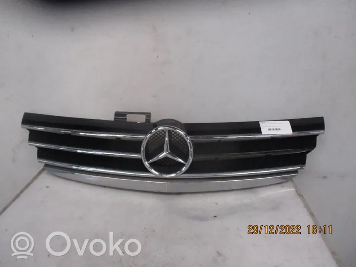 Mercedes-Benz A W169 Atrapa chłodnicy / Grill A1698801483