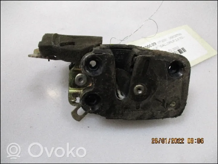 Hyundai Galloper Rear door lock HR513381