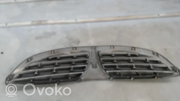 SsangYong Kyron Grille de calandre avant 7945109000