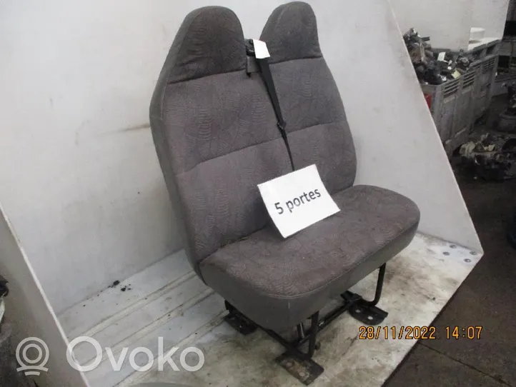 Ford Transit -  Tourneo Connect Kita (-os) sėdynė (-ės) 4060107