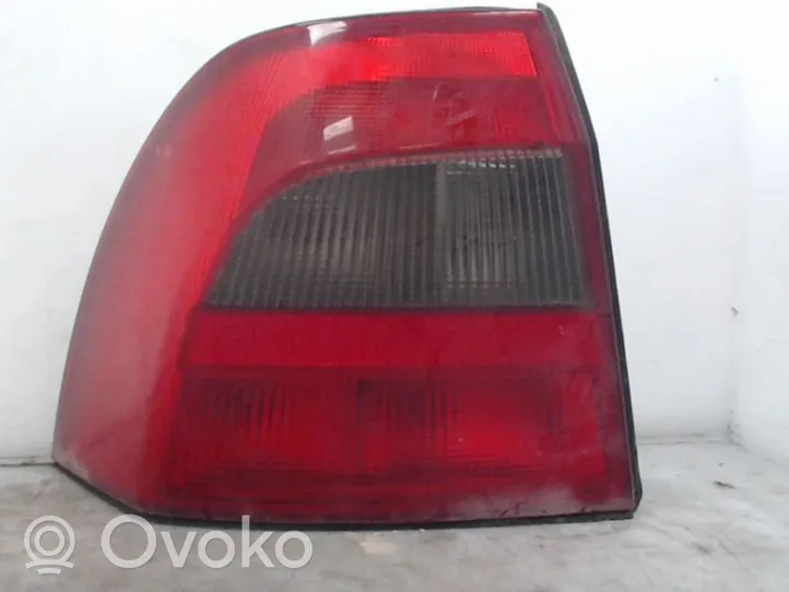 Opel Vectra B Lampa tylna 9119527