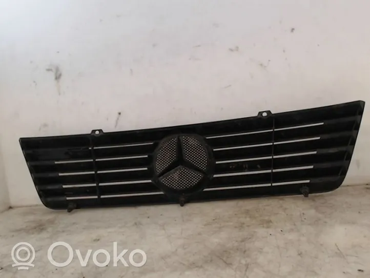 Mercedes-Benz Sprinter W901 W902 W903 W904 Atrapa chłodnicy / Grill 9018800183