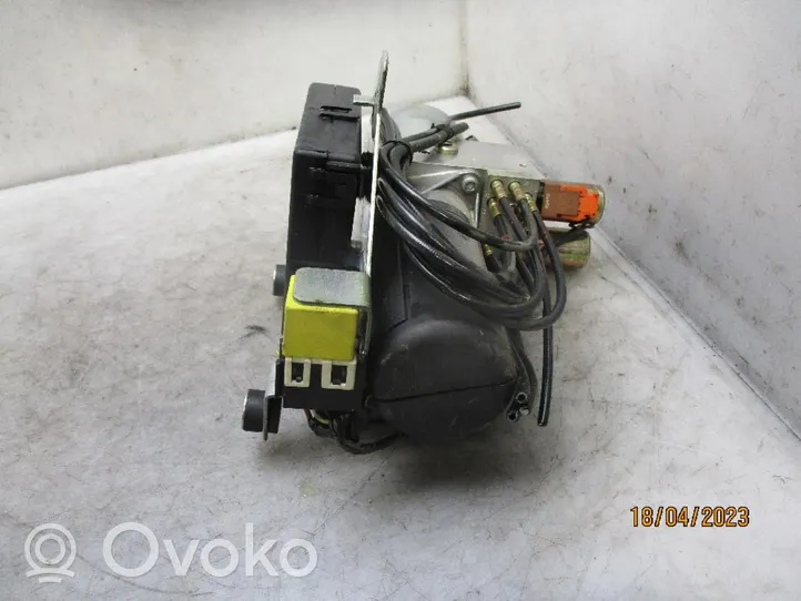 Renault Megane II Hydraulikpumpe Verdeck 7701058204