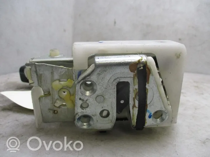 Nissan Pixo Zamek drzwi tylnych 825034A01A