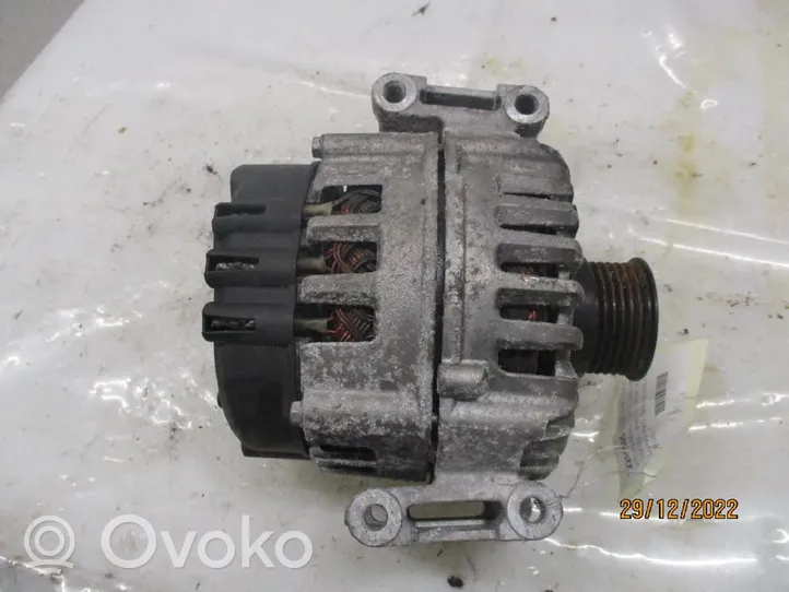 Mercedes-Benz Vito Viano W447 Generatore/alternatore A0009068504