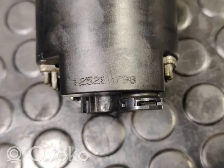Nissan Leaf I (ZE0) Pompe à eau de liquide de refroidissement 1252b0790