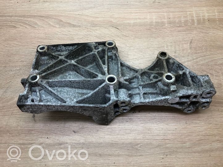 Seat Leon (1P) Support de générateur / alternateur 03G903315D