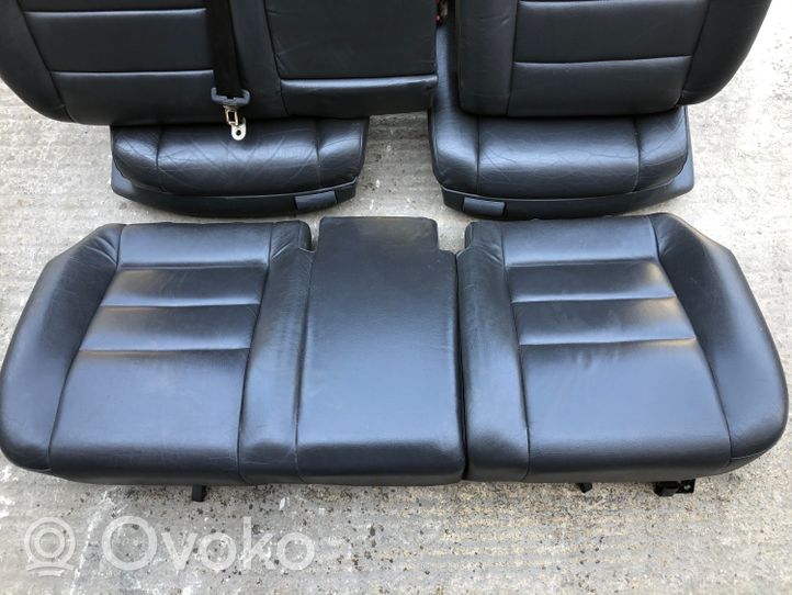 Volkswagen Touareg I Seat set 