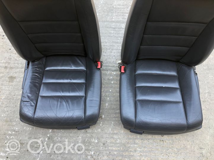 Volkswagen Touareg I Seat set 