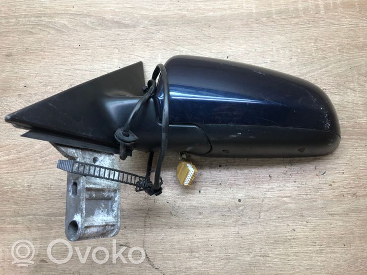 Audi A4 S4 B6 8E 8H Front door electric wing mirror 010681