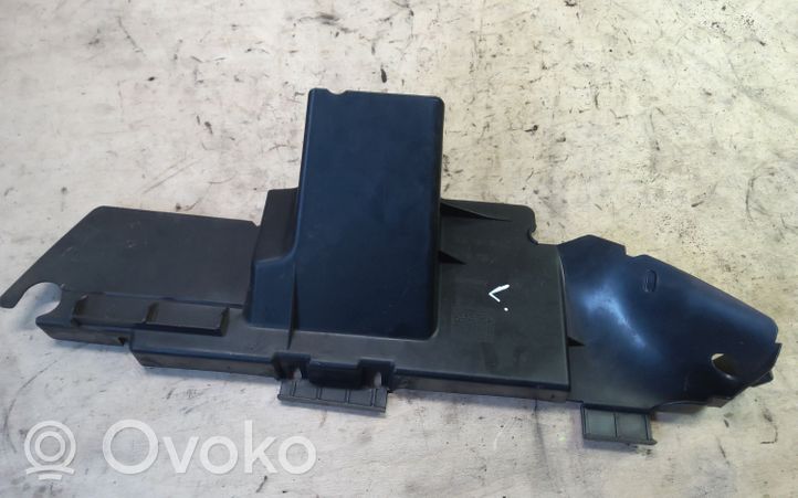 Volkswagen Touareg I Garniture de radiateur 7L6121333D