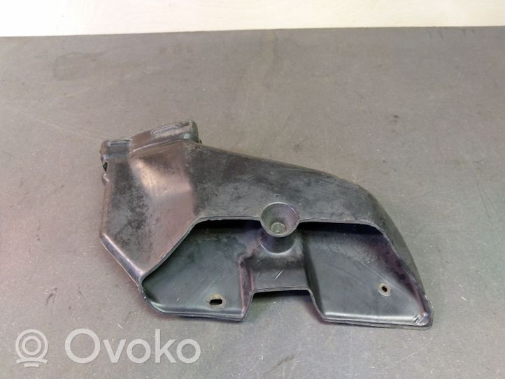 Audi A6 S6 C4 4A Oro paėmimo kanalo detalė (-ės) 4A0129617H