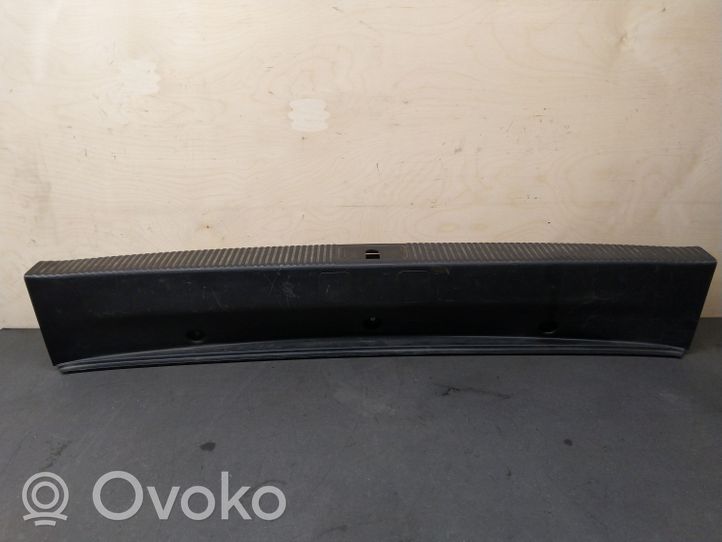 Audi A8 S8 D3 4E Отделка порога багажника 4E0863471B