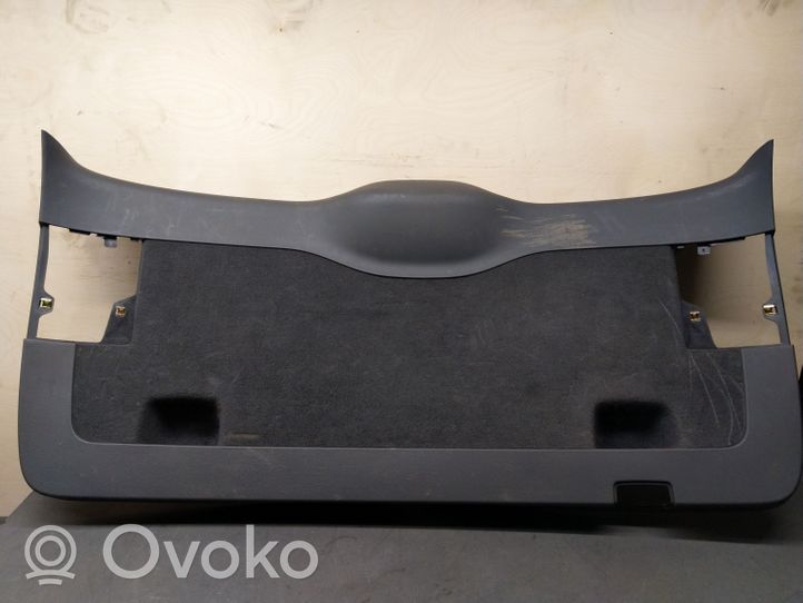 Volkswagen Touareg I Tailgate trim 7L6867605