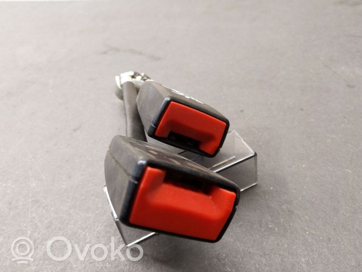 Seat Exeo (3R) Keskipaikan turvavyön solki (takaistuin) 3R0857739A